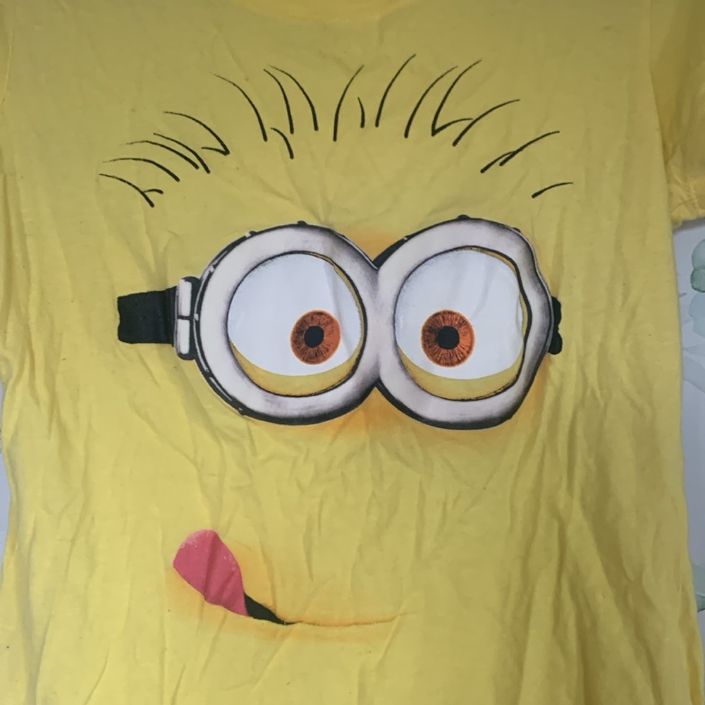 Universal Despicable Me Yellow Minion Tee - Picture 3 of 4